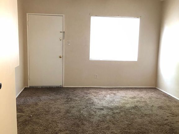 3rd image of 7612 Newlin Ave Unit B