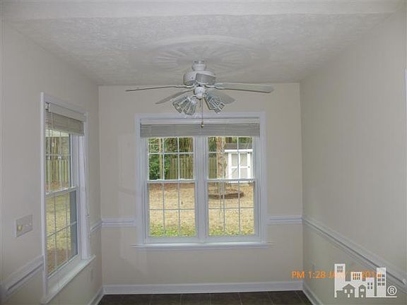 4th image of 6416 Sentry Oaks Dr