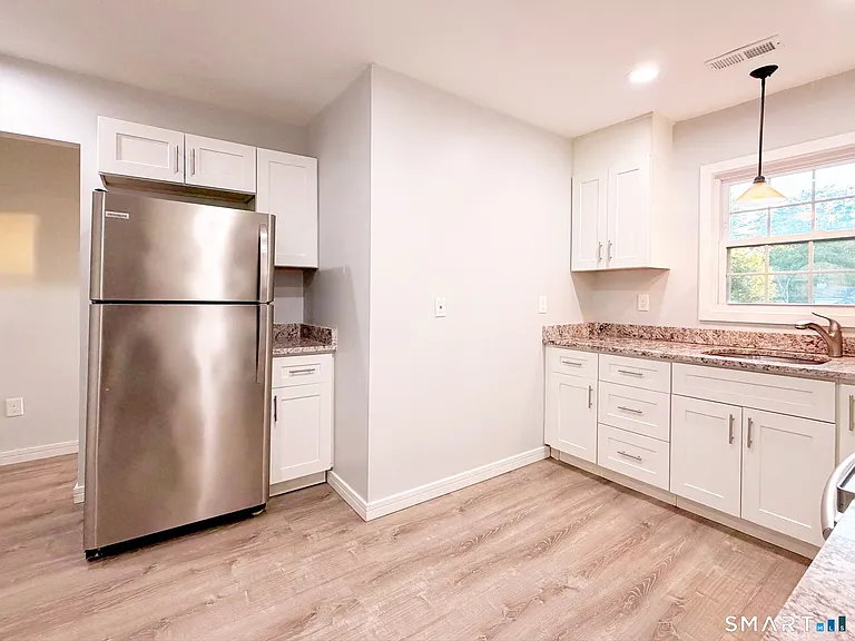 308 Alden Ave #B — Photo 14