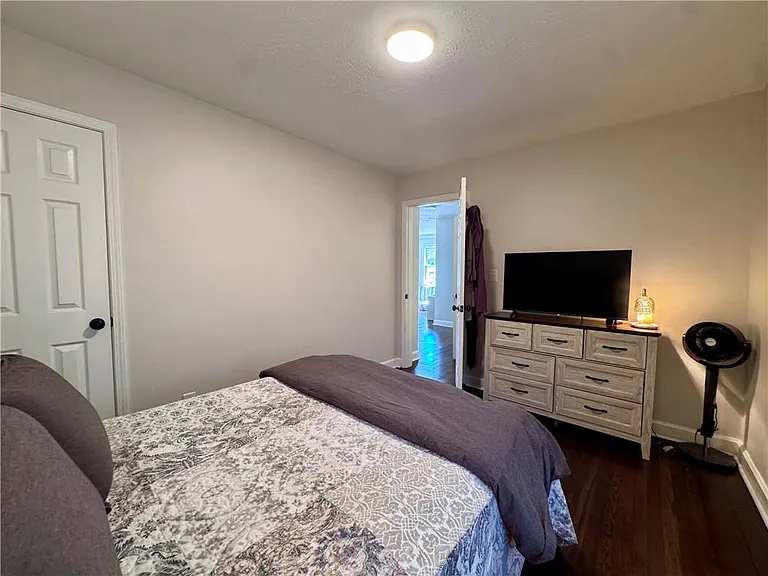 2450 Lynn Iris Dr — Photo 11
