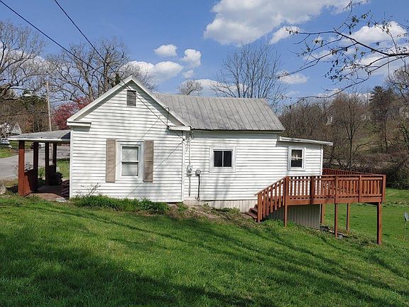 3rd image of 310 Lucas St NE