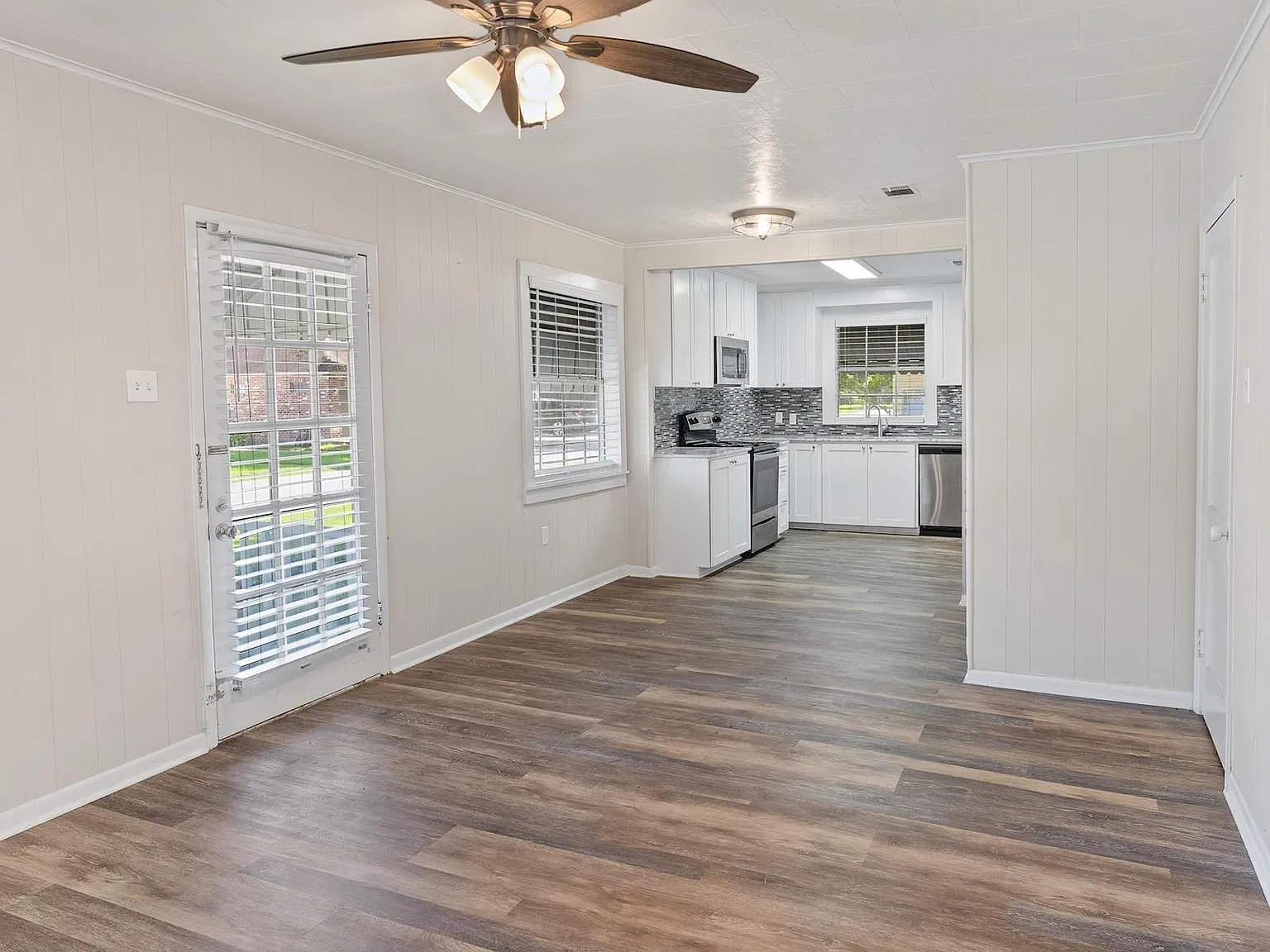 2 bed, 900 sqft, $1,650 — Photo 3