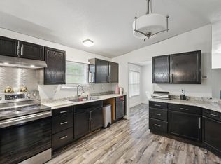 217 Country Side Ct, Springtown, TX 76082