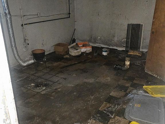 4th image of 20466 Stansbury St