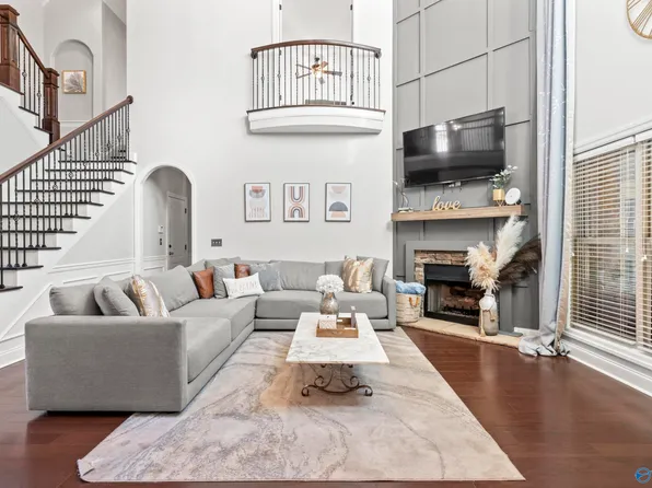 6 September Ln, Huntsville, AL 35824