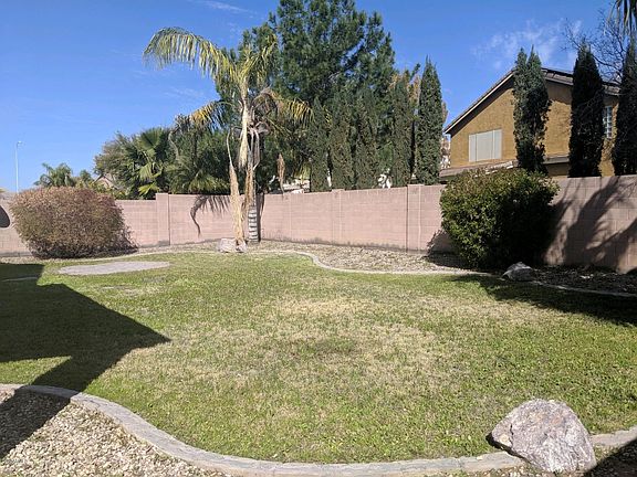 2nd image of 2302 E Torrey Pines Pl