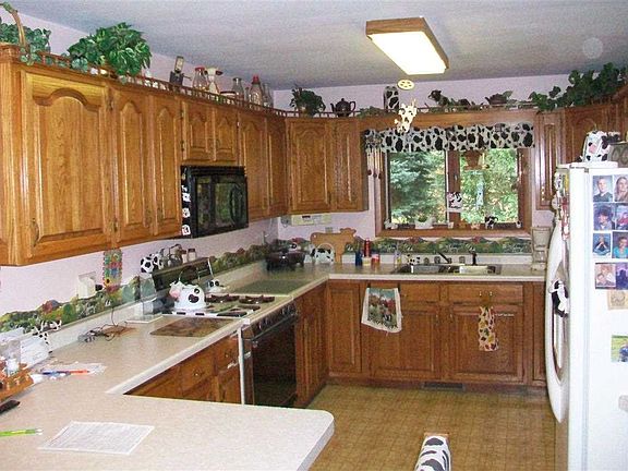 2nd image of 2594 Sunny Meadow Dr
