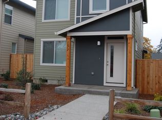 1512 E 1st St, Newberg, OR 97132