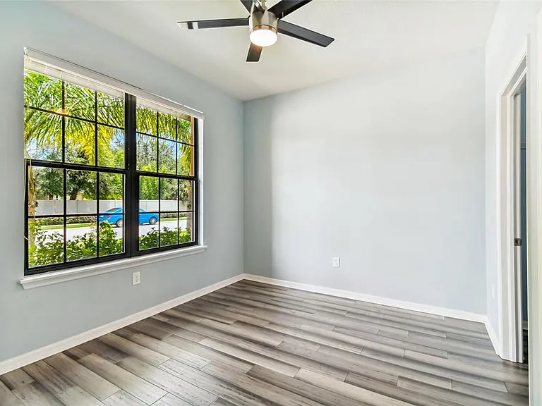 11027 Tahiti Isle Ln — Photo 9