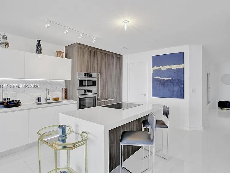 851 NE 1st Ave #2900 — Photo 6