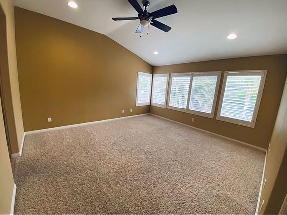2nd image of 917 Montague Cir