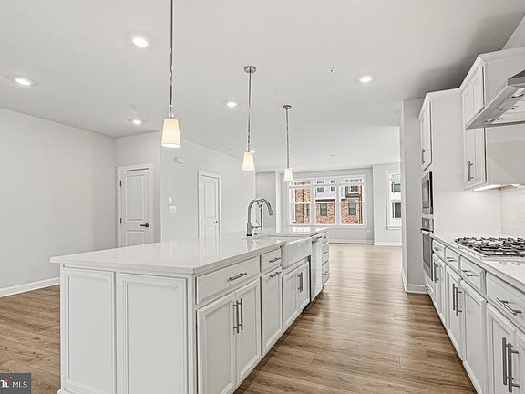 3rd image of 13866 Ridgeview Ct