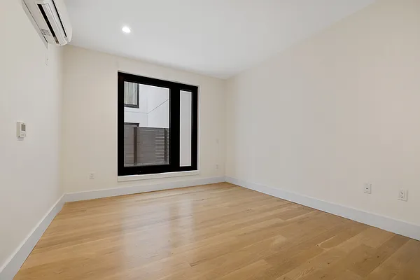 Rented by Dalan Rentals | media 30