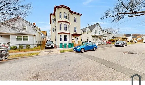 46 Grove St #3