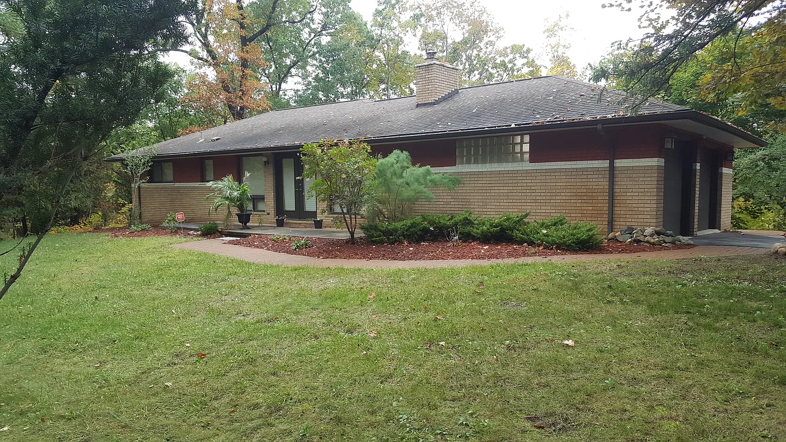 1336 Silverbell Rd photo 1