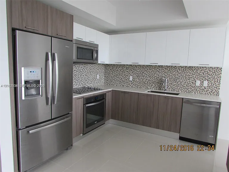 5300 Paseo Dr #405 — Photo 3