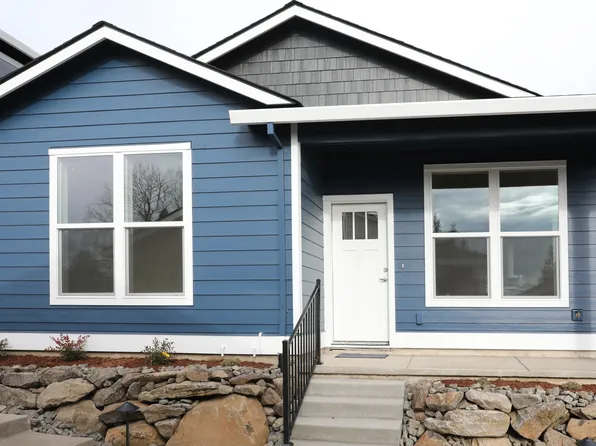 12917 SE Ridgecrest Rd, Happy Valley, OR 97086