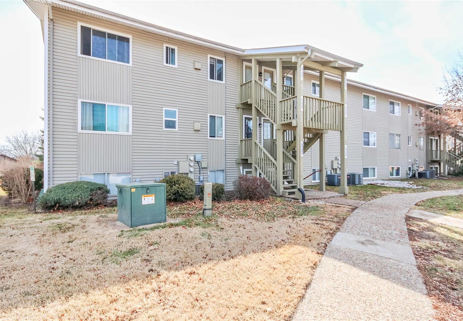 2022 Gascony Parc Dr, Lake Saint Louis, MO 63367 Zillow