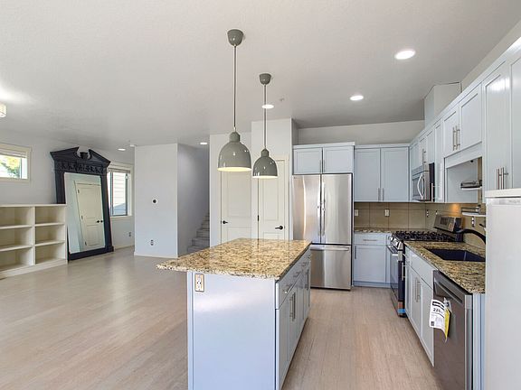 3rd image of 11560 SE Aquila St