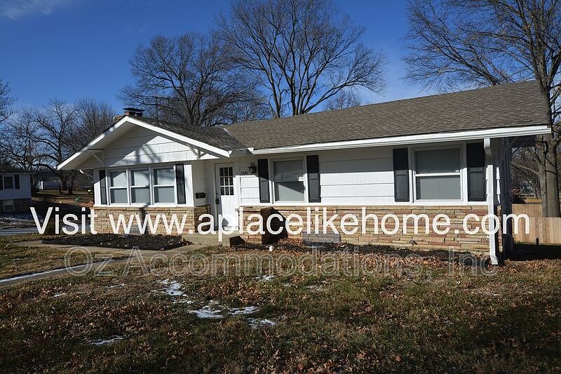 1st image of 4340 W 51st St
