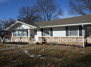4340 W 51st St, Roeland Park, KS 66205