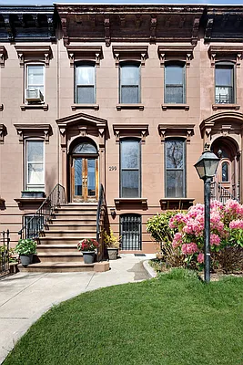 Rented by Compass | media 20