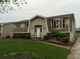 2021 Azalea Dr, Highland, IN 46322