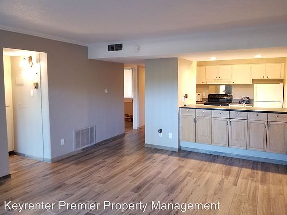 3rd image of 3314 N 68th St Unit 147W