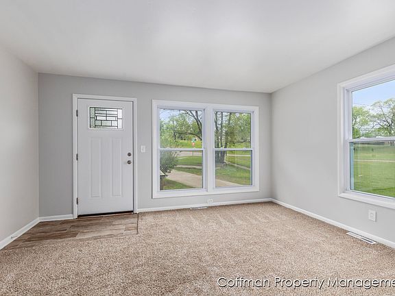 3rd image of 2608 Poe Ave SW