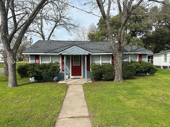 408 Villa St