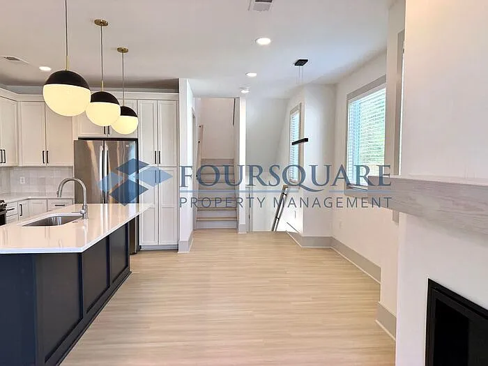 1105 Glascock St #101 — Photo 12