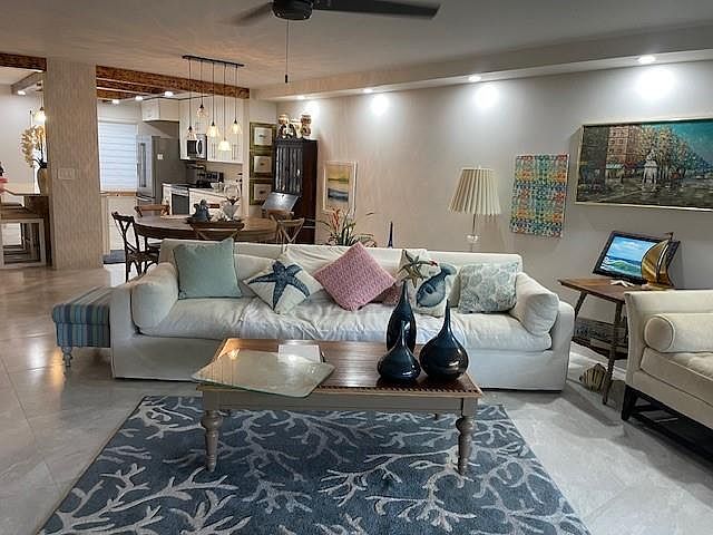 11230 Green Lake Drive #103