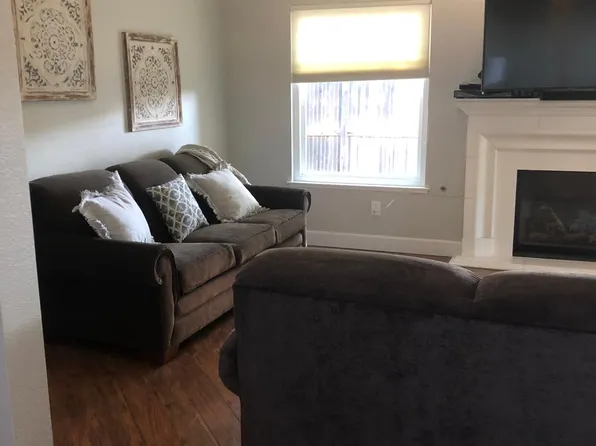 1315 Blackberry Ct, Dixon, CA 95620