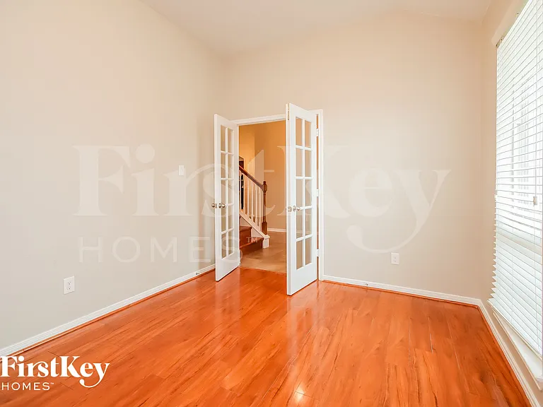 6707 Level Pond Ln — Photo 8