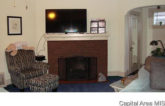 5th image of 662 Beecher Ave