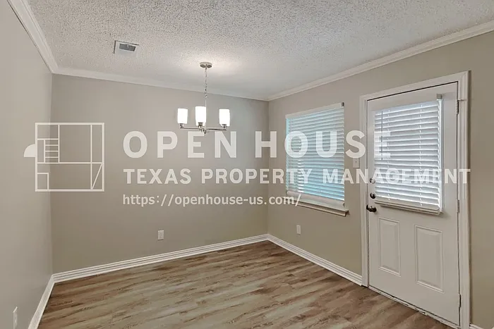 5905 Nanci Dr — Photo 7