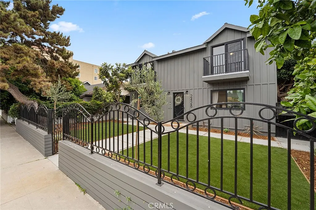 5 bed, 2200 sqft, $13,750 — Photo 4
