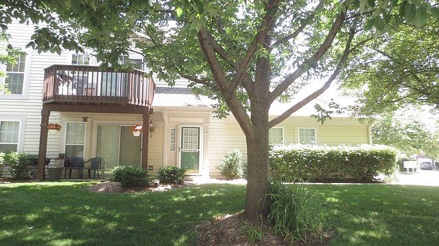2nd image of 1050 Woodhill Ct