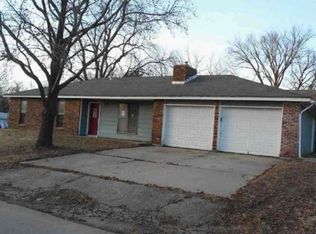 4 E 12th St, Eudora, KS 66025