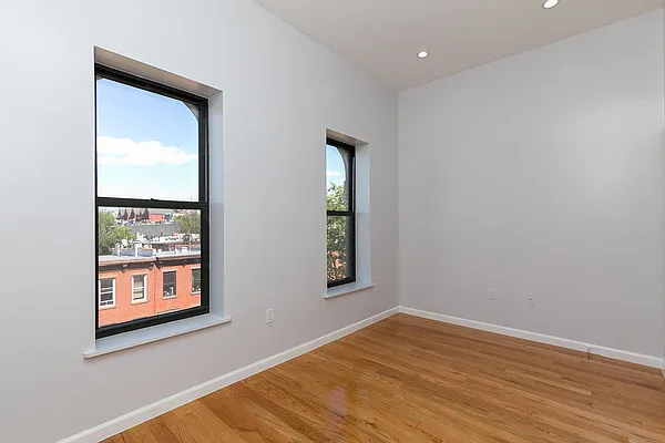 Rented by Nooklyn NYC LLC | media 12