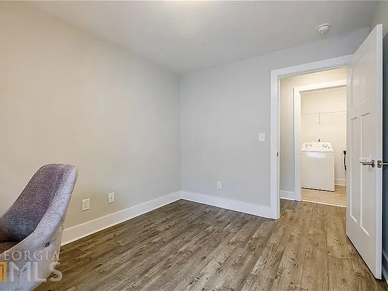 2573 Joyce Ave — Photo 17