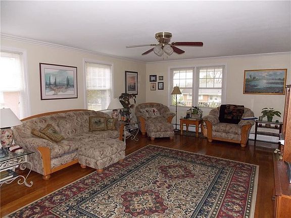 5th image of 404 Summit Ave