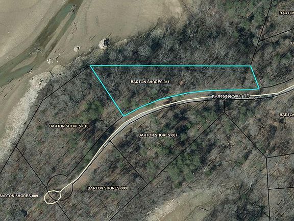 2nd image of 180 Barton Point Rd