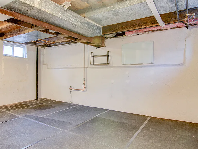 1420 Yates St #420 — Photo 15
