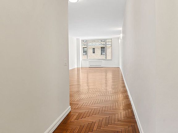 3rd image of 30 E 85th St APT 5E