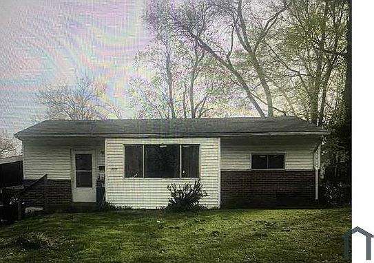 1st image of 8707 Marcella Ave