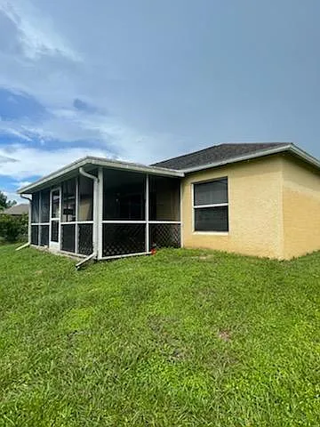 3 bed, 1314 sqft, $1,590 — Photo 2
