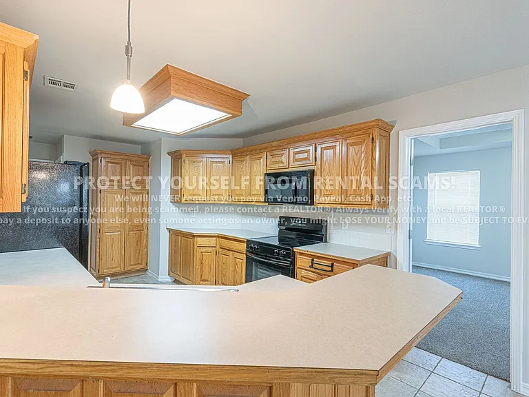 3806 SW Hansom Loop — Photo 8