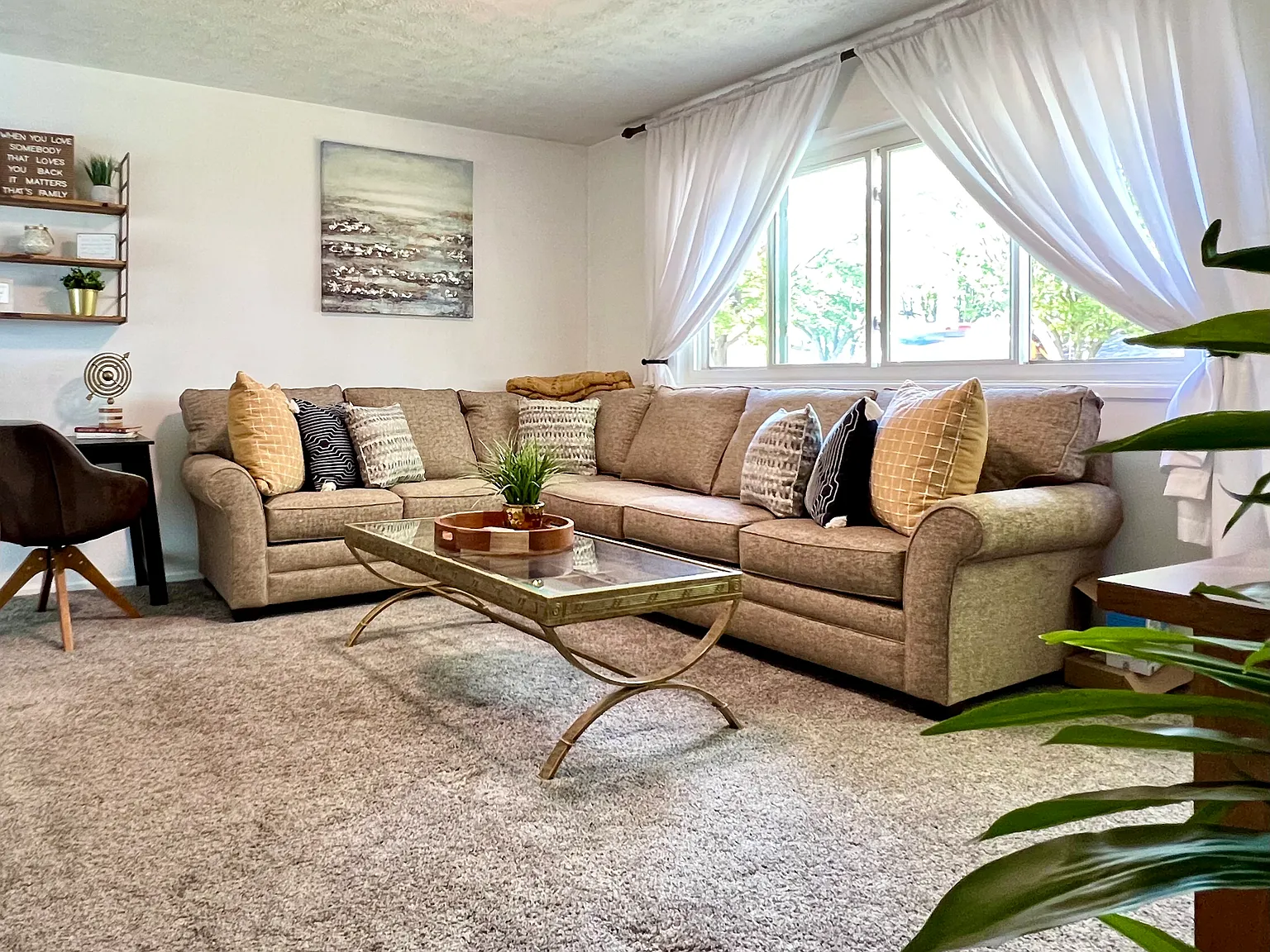 3 bed, $3,795 — Photo 3