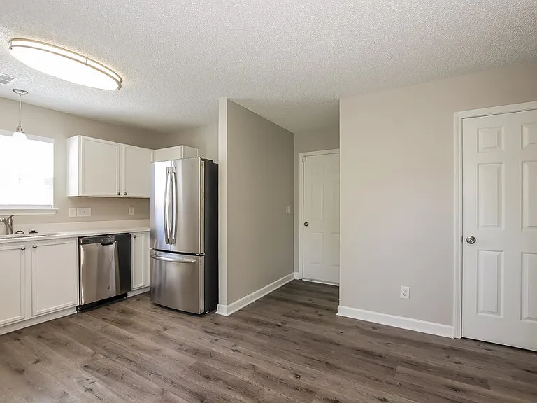 2127 Pleasant Dale Dr — Photo 10